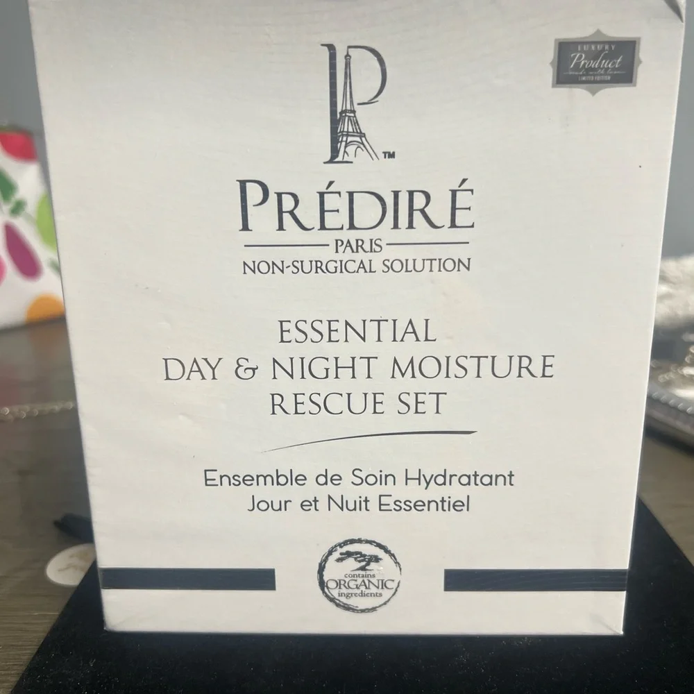 PRÉDIRÉ Day & Night Moisture Rescue Set - Gold & Rose Bottles